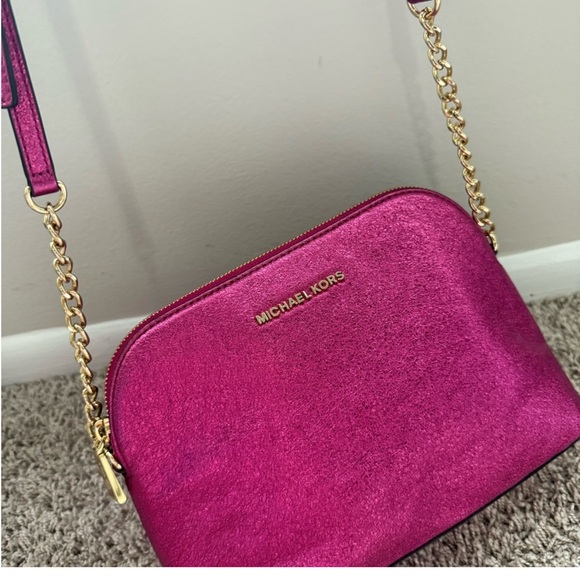 Michael Kors Metallic Pink Leather Crossbody Bag - Picture 5 of 9